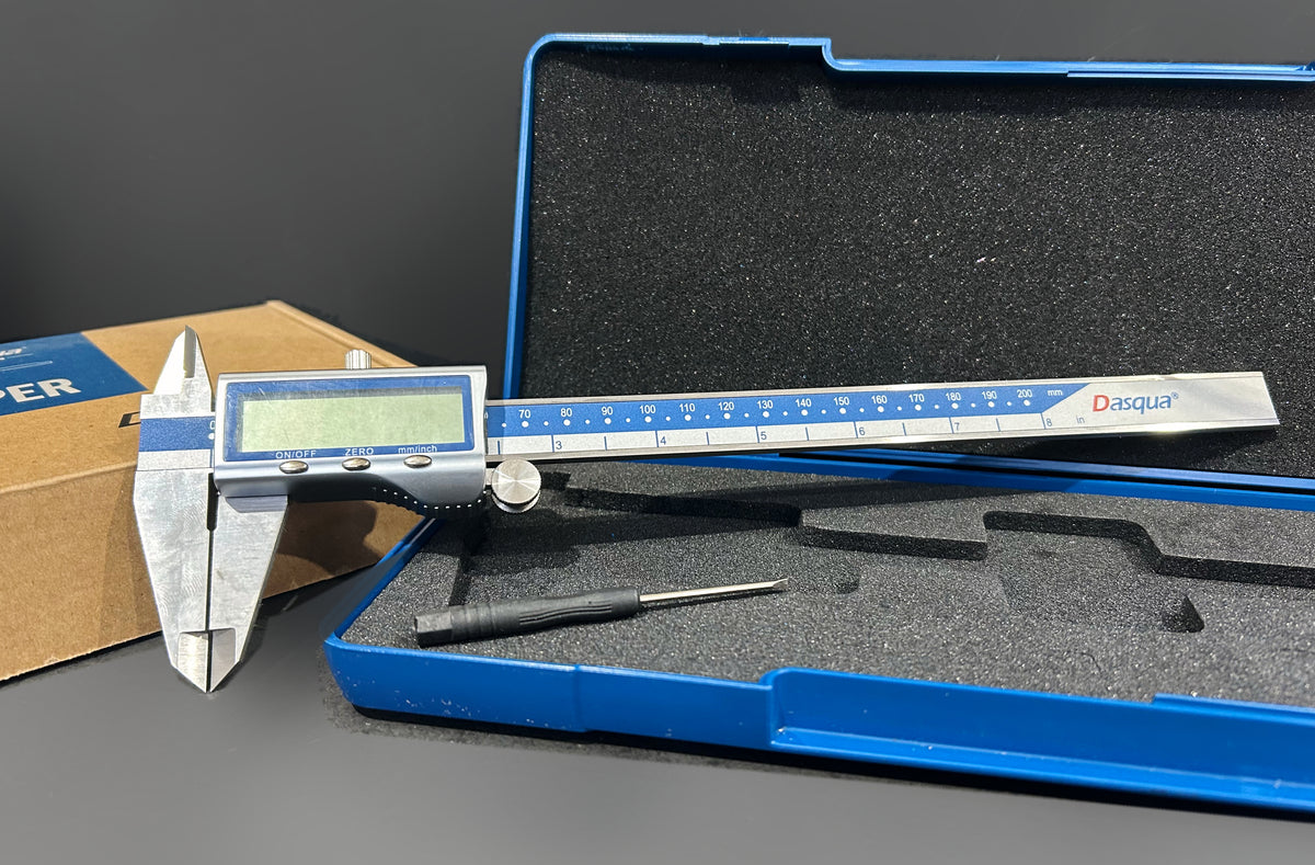 DASQUA 2115-2310 0-200 mm metal housing digital caliper with protective case