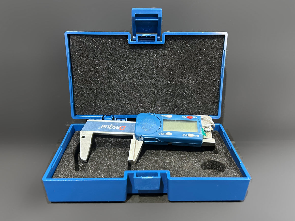 DASQUA 2140-8101 0-25 mm snap action caliper in protective case